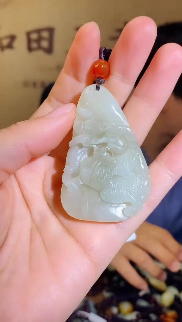 颈饰未镶嵌和田玉1