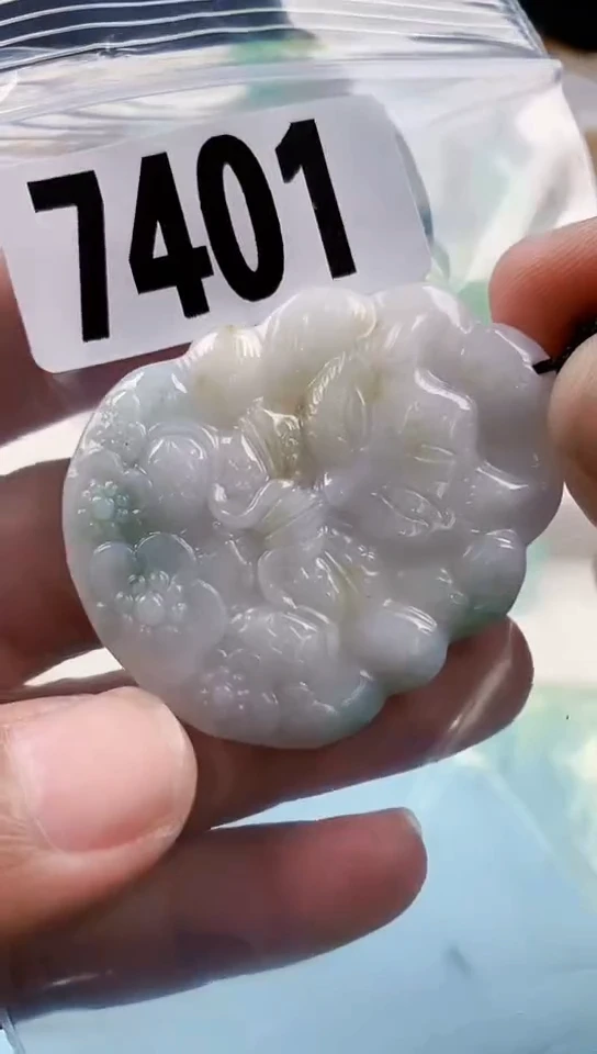 【闪购商品】翡翠挂件未镶嵌天然翡翠吊坠挂件