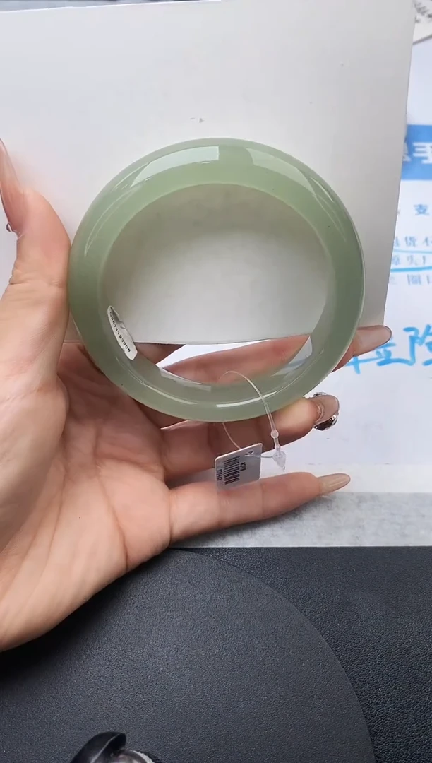 未镶嵌手镯石英质玉w234-DB60+