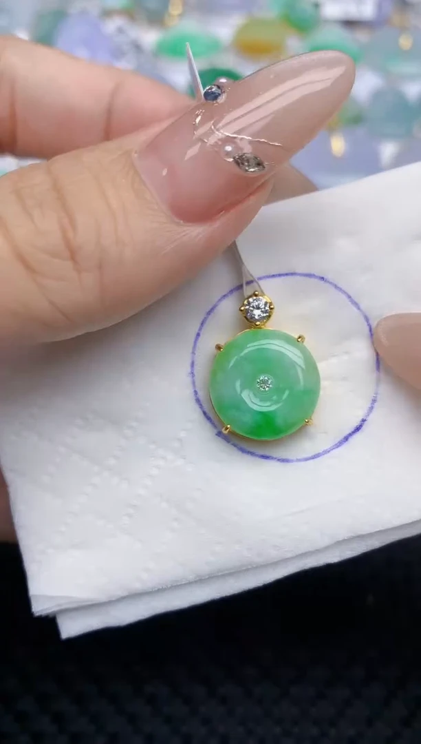 颈饰银S925镶嵌翡翠156   天然翡翠A货  百元以上9米证书费自理