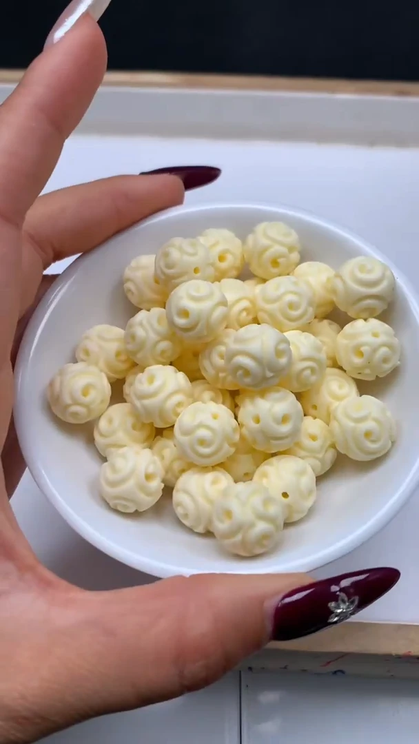 菩提散珠E887 牙 牙果回纹珠 13mm4个5.8元