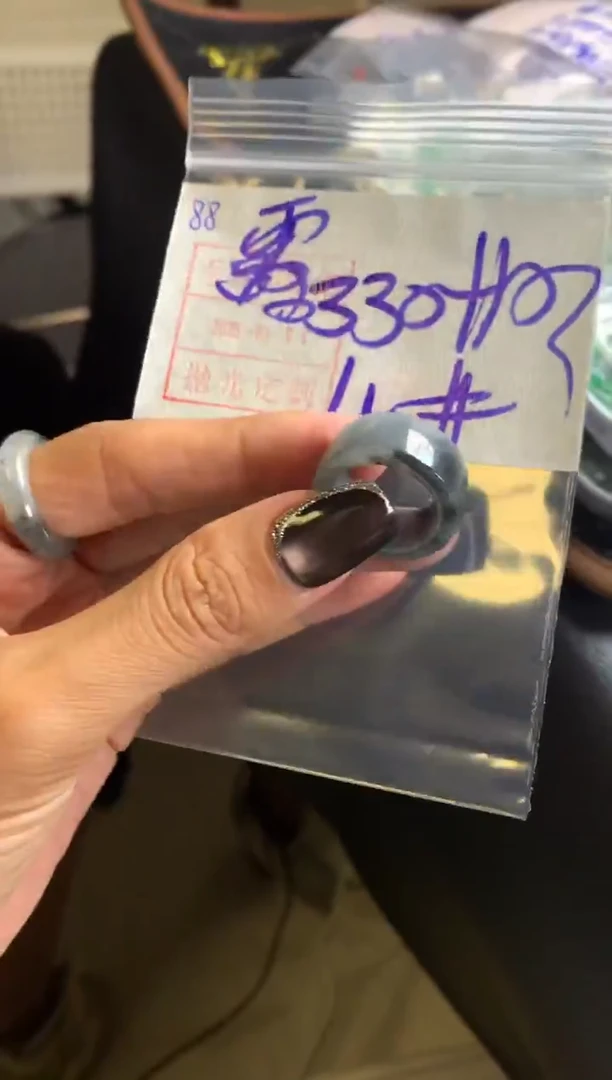 未镶嵌定制翡翠露****！88戒圈15*340元毛货需精抛光发