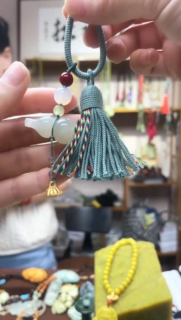 未镶嵌岫玉吊坠·