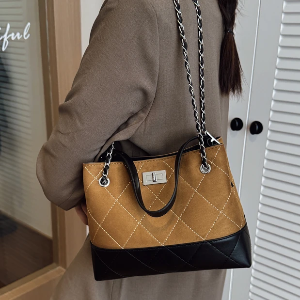 小香风菱格链条水桶包包2025新款麂皮秋季百搭韩国小众设计斜挎包
