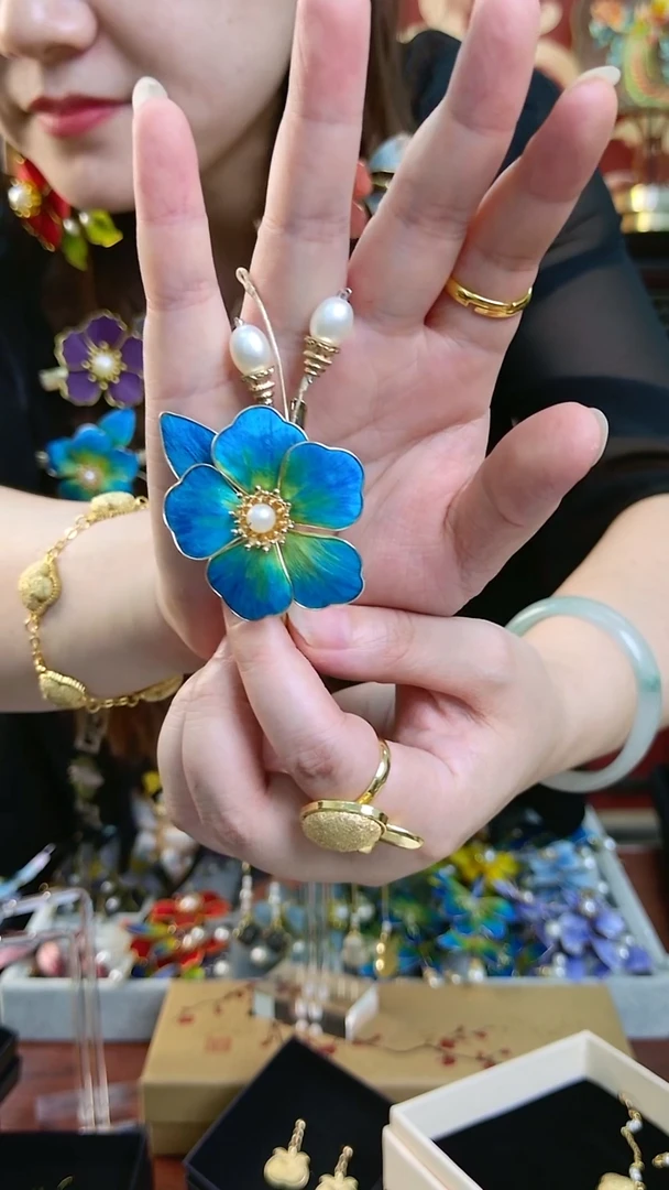 刺绣纯手工非遗绒花