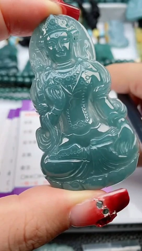 【闪购商品】翡翠颈饰未镶嵌