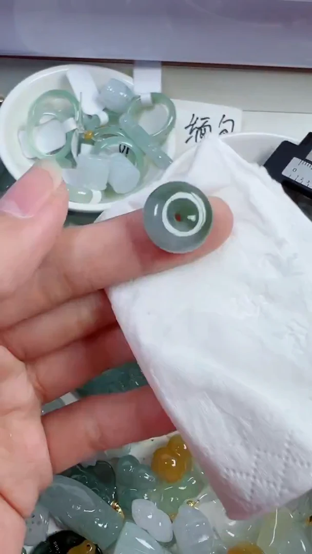 散珠翡翠597号链接，A货翡翠