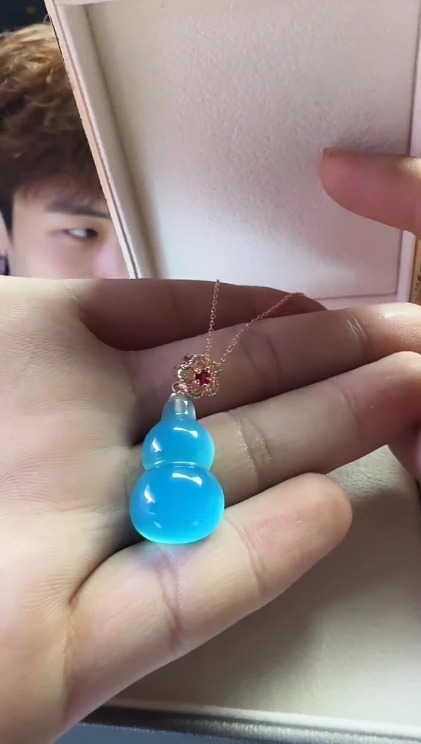 合金颈饰玛瑙/玉髓吊坠