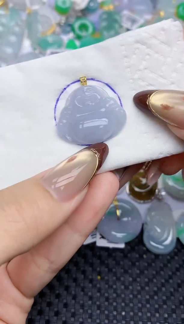 颈饰18K金镶嵌翡翠   天然翡翠A货  百元以上9米证书费自理