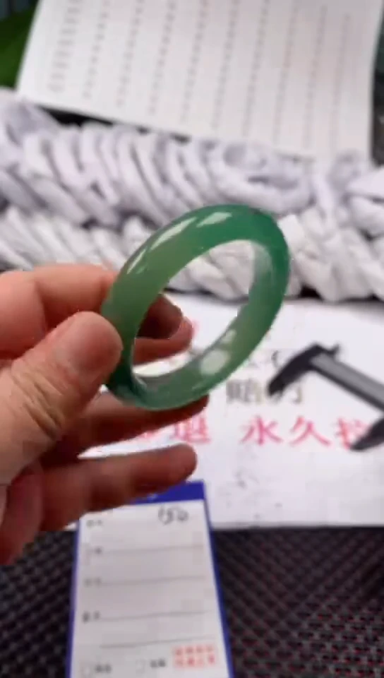 【闪购商品】石英质玉手镯未镶嵌150-58多样性发货看清圈口下单