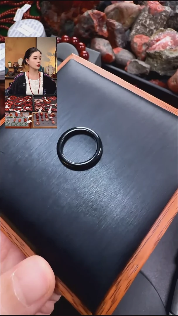 未镶嵌戒圈翡翠莫*~天然缅翡翠乌鸡戒圈11号