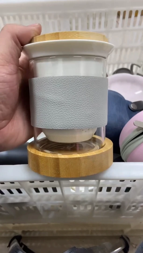 杯子瓷无运费险有瑕疵的摄影的产品有使用过的痕迹有点脏介意勿拍