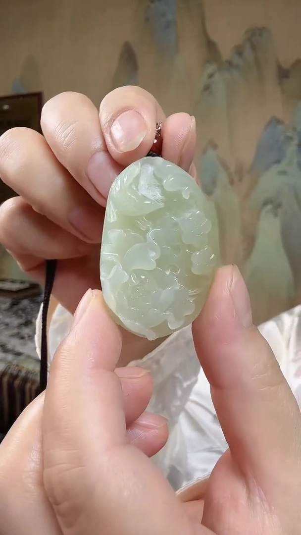 颈饰未镶嵌和田玉.