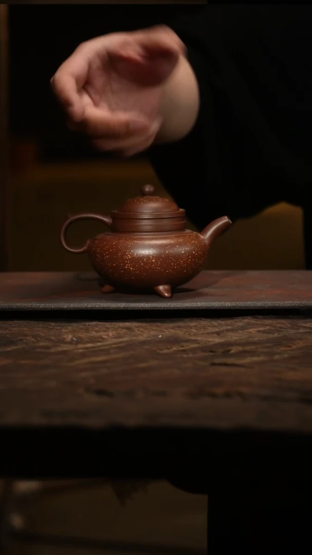 茶壶紫砂古卣傲雪
