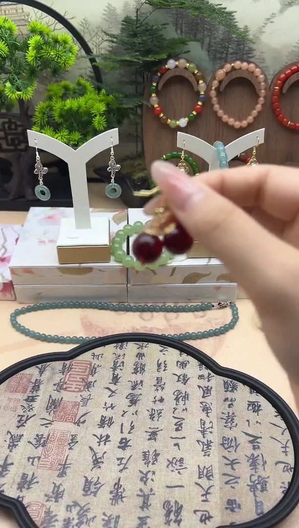 血珀未镶嵌耳饰71