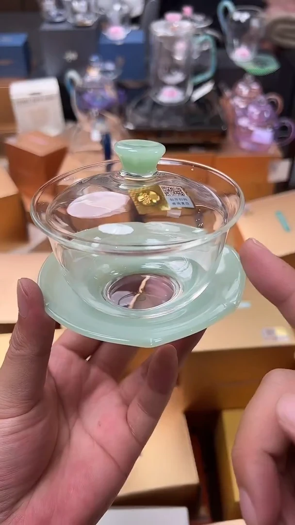 @@禾器晶彩沁莲盖碗浅玉色