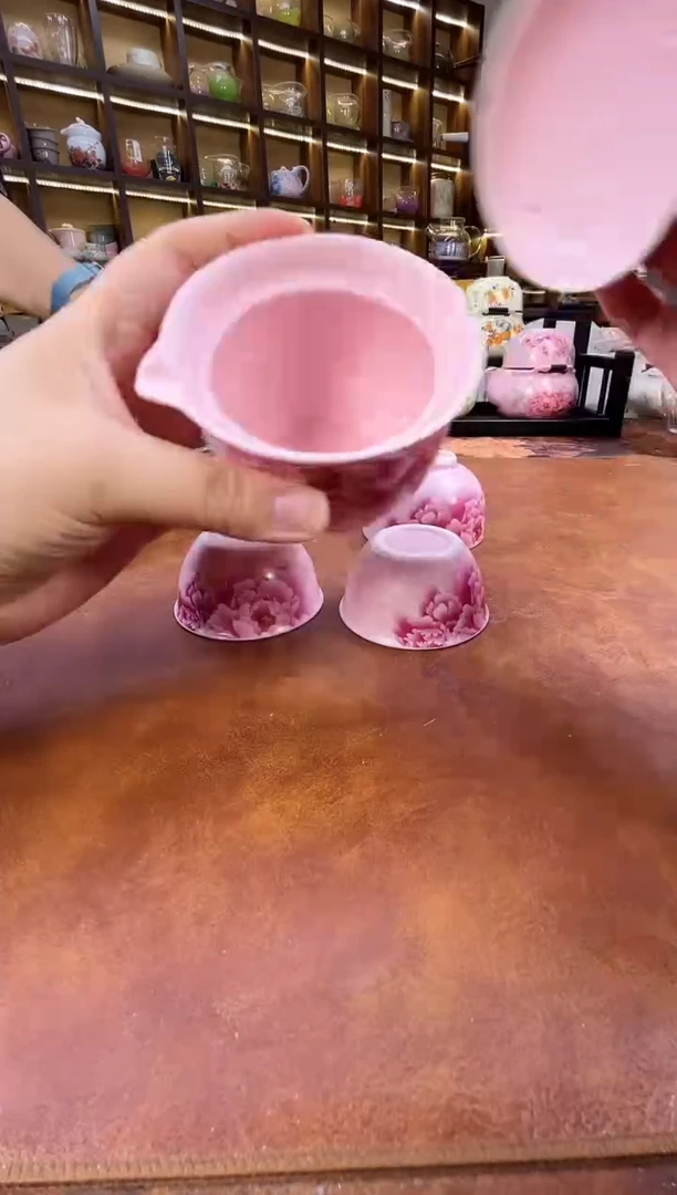 瓷片....................