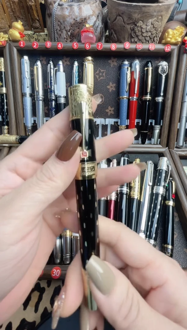 便携式金**b女皇钢笔irjgotyhh