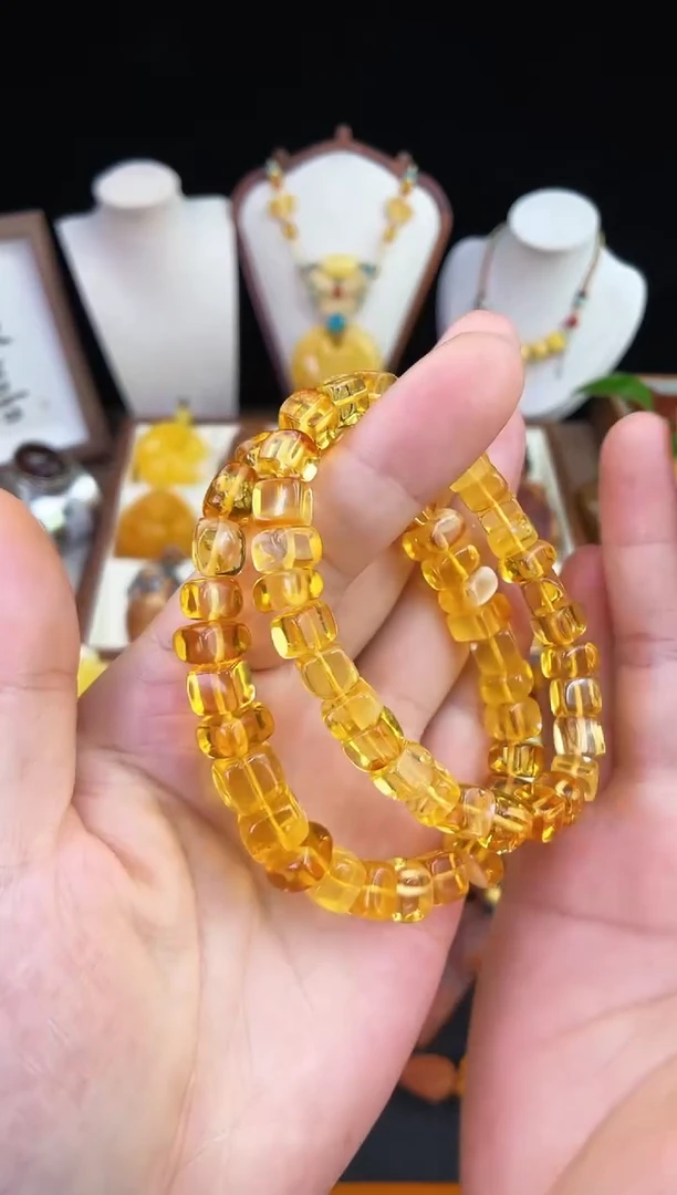 琥珀未镶嵌珠宝奇石多样性发其一