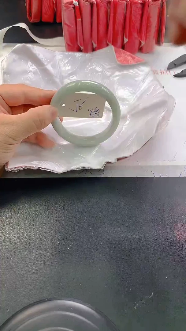 未镶嵌手镯翡翠94