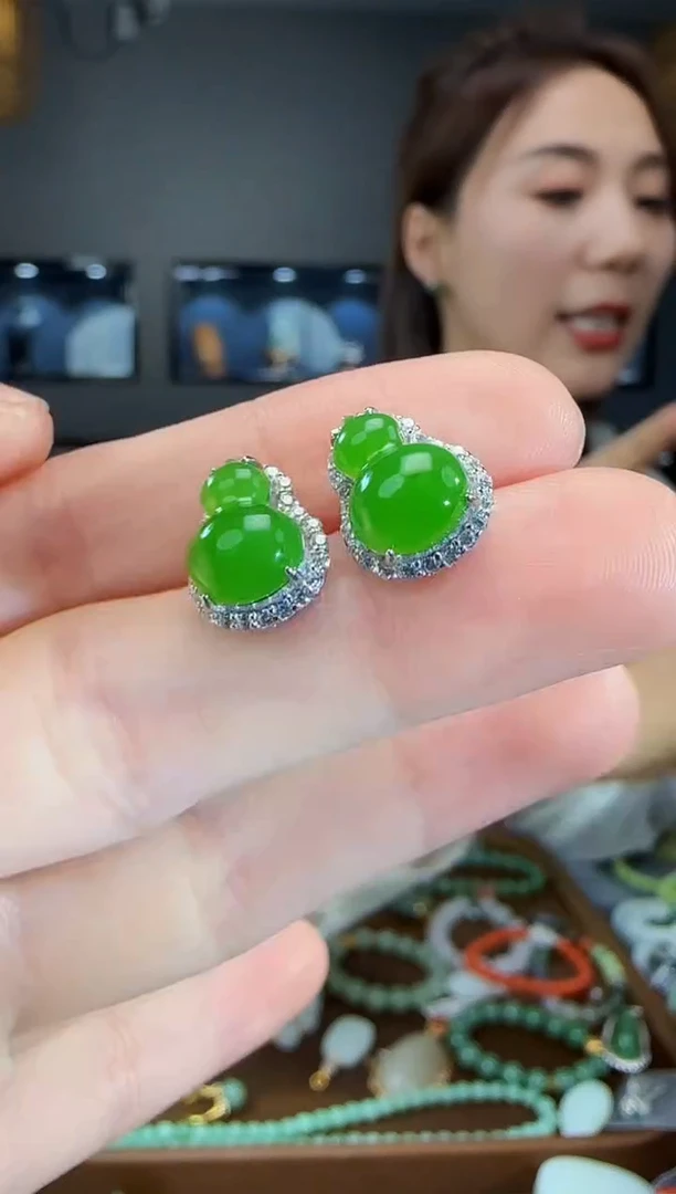 和田玉银S925镶嵌耳饰1