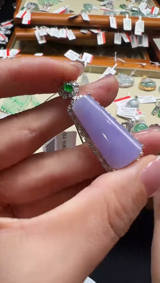 翡翠18K金镶嵌颈饰DFZ0616-110
