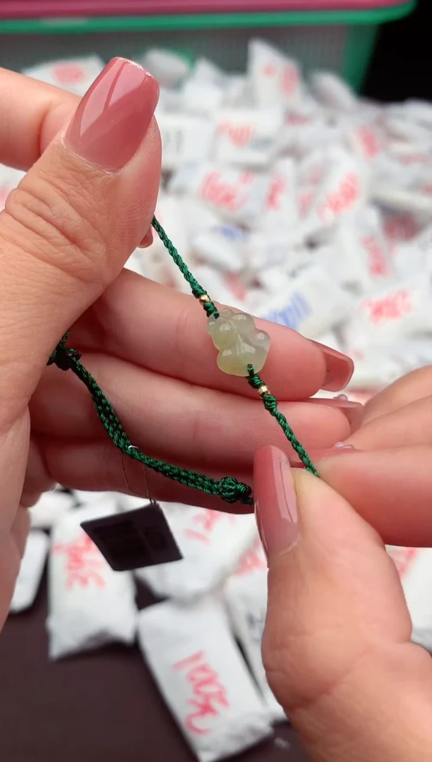 【闪购商品】翡翠手绳未镶嵌一