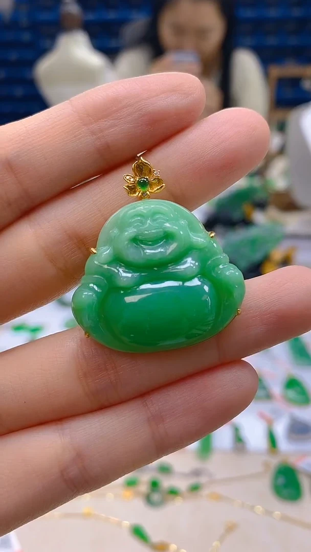 颈饰18K金镶嵌翡翠新号开播 全场乱卖