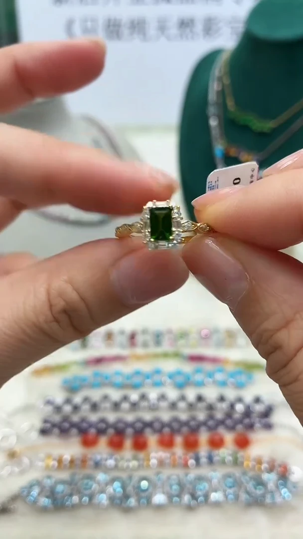 银S925镶嵌透辉石戒指019ZB1121产品一个（多样性）