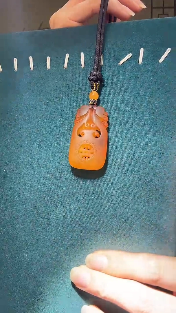 【闪购商品】琥珀裸石未镶嵌A0430天然蜜蜡