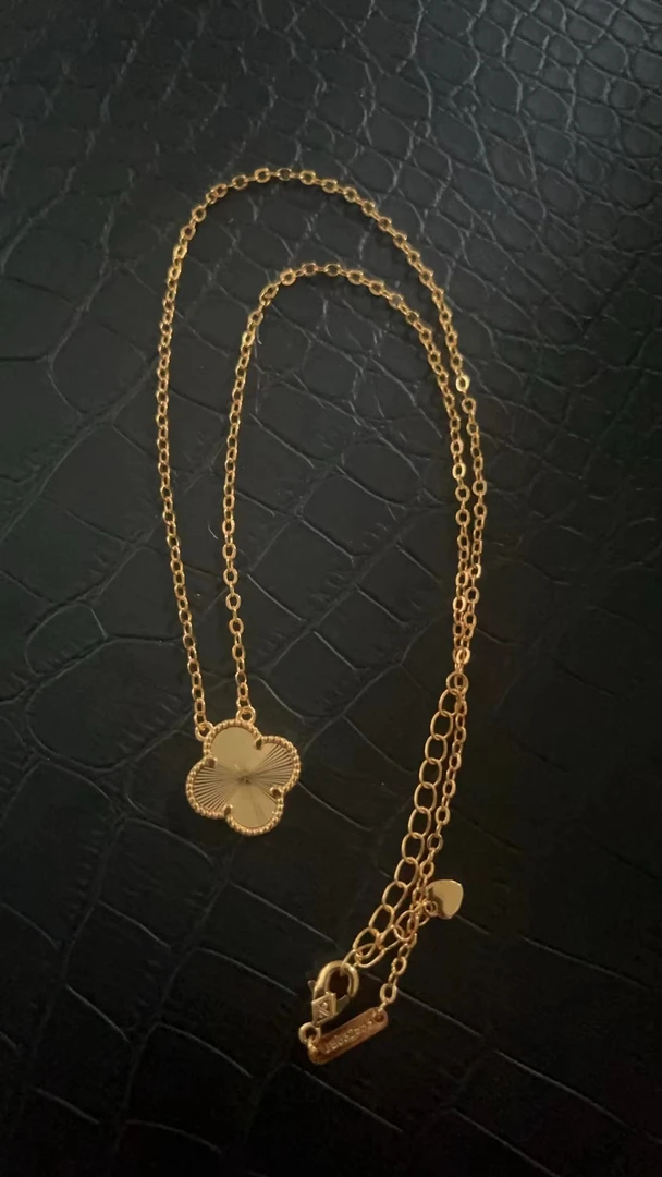 吊坠 D19【珍藏级别】时尚三叶草项链