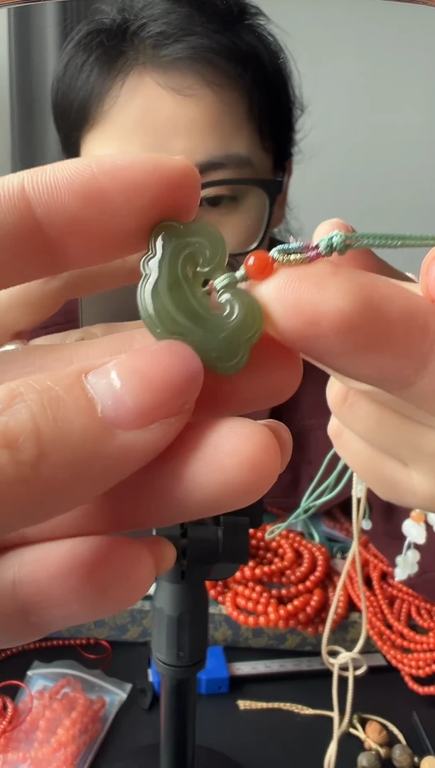 【闪购商品】和田玉（糖玉）吊坠(赠链)未镶嵌平安锁