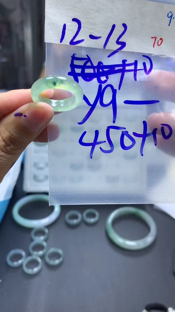 未镶嵌定制翡翠y**?毛货需精细抛光拍一发一