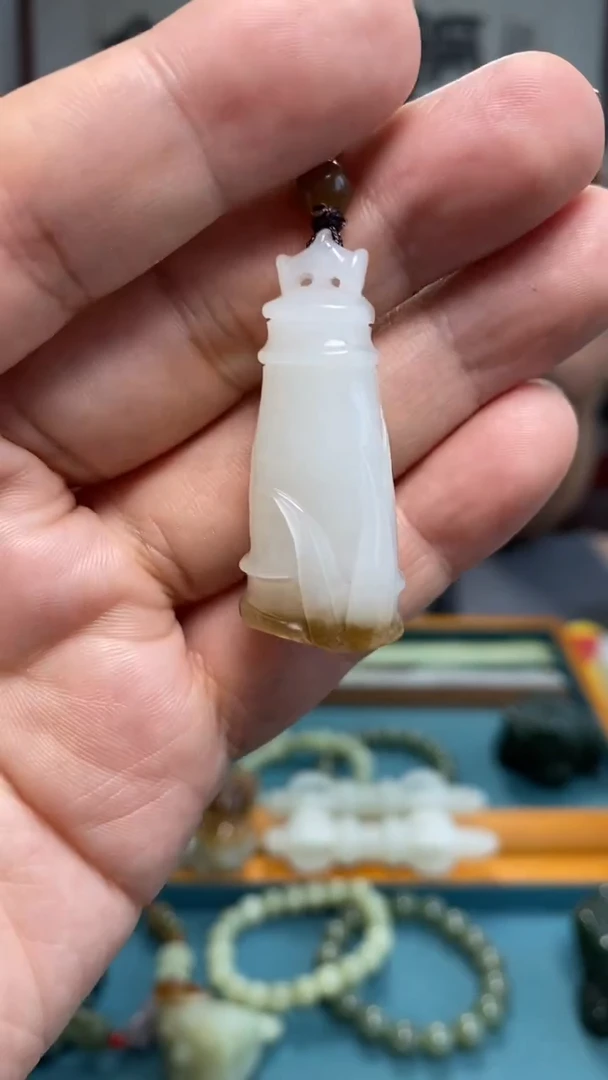 颈饰未镶嵌和田玉60