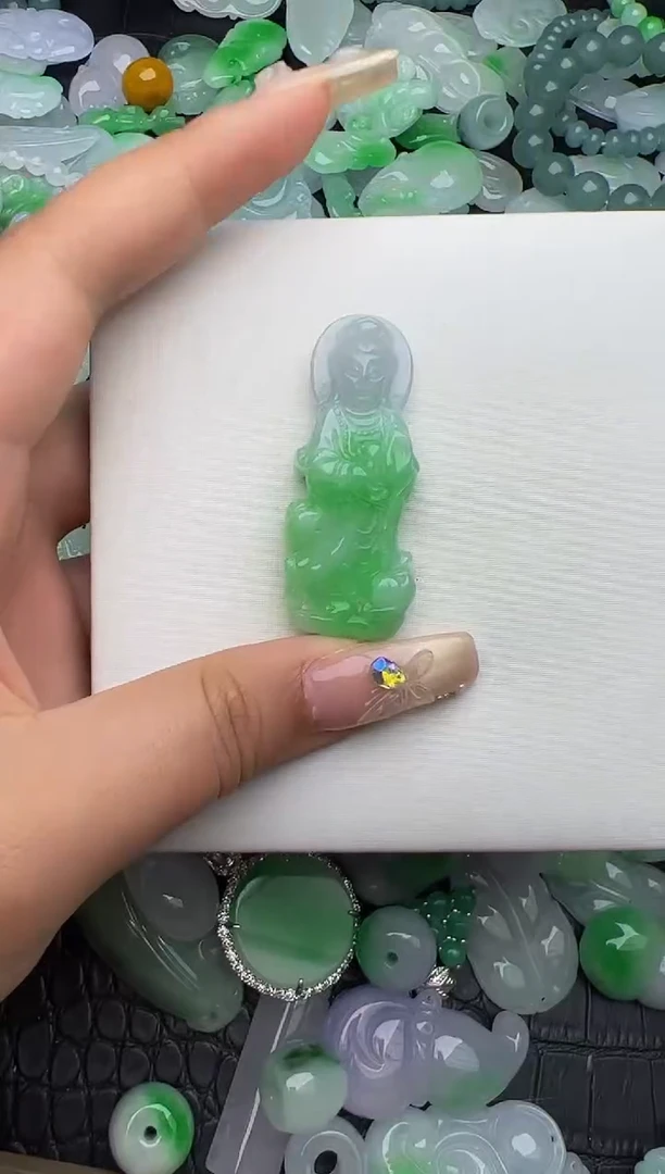 翡翠未镶嵌颈饰天然缅甸翡翠吊坠