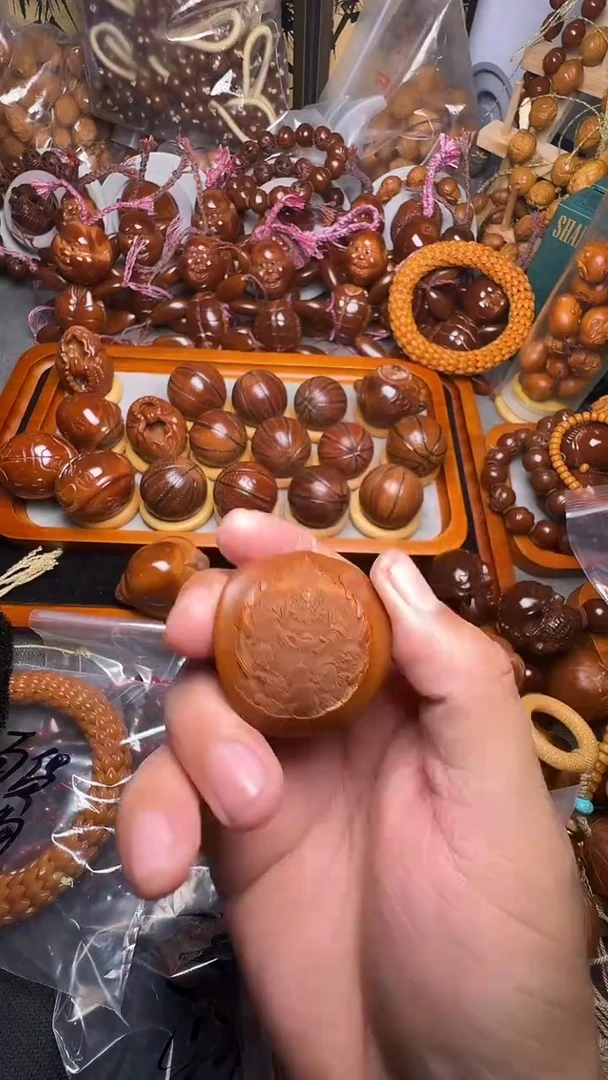 手串橄榄核钟馗三面