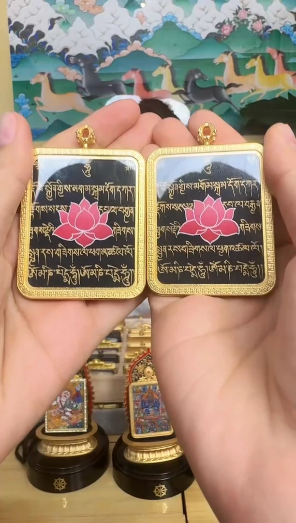吊坠六字-热贡纯手绘周毛
