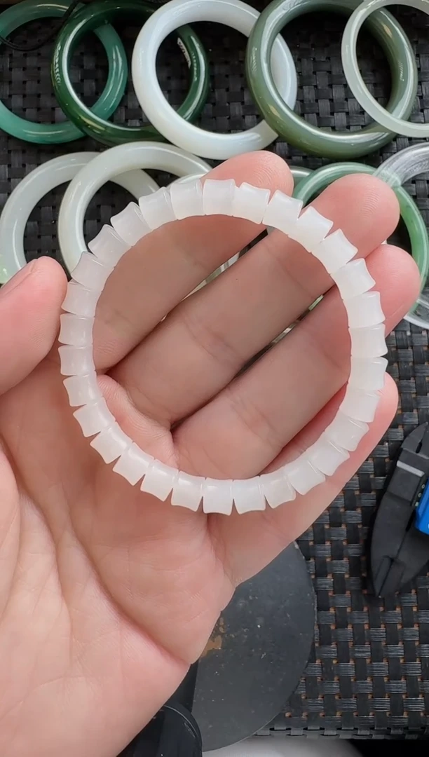 颈饰未镶嵌和田玉白玉竹节手串