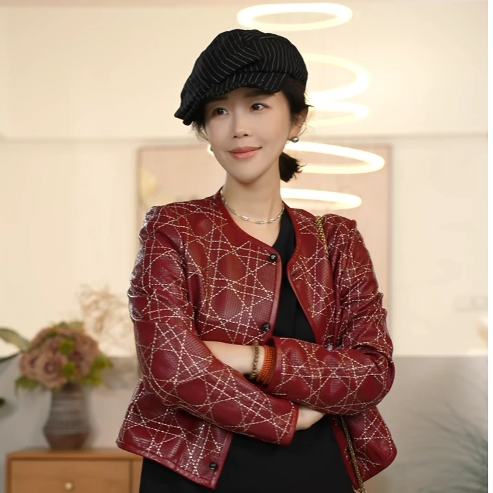 【叭哒不惑】 时格 绵羊皮气质时尚百搭短款长袖上衣女外套