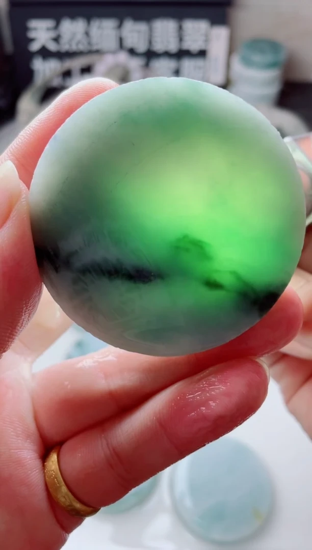 翡翠未镶嵌颈饰261.......