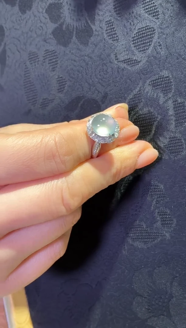 18K金镶嵌戒指翡翠28【尺寸10*10】