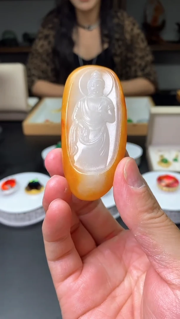 和田玉未镶嵌挂件观音