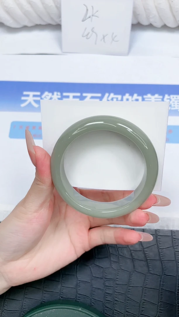 未镶嵌手镯石英质玉L81-58.5