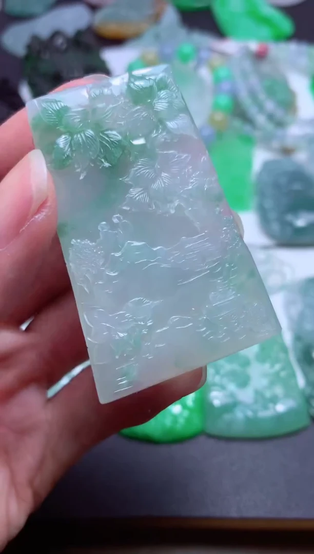 【闪购商品】翡翠颈饰未镶嵌天然翡翠