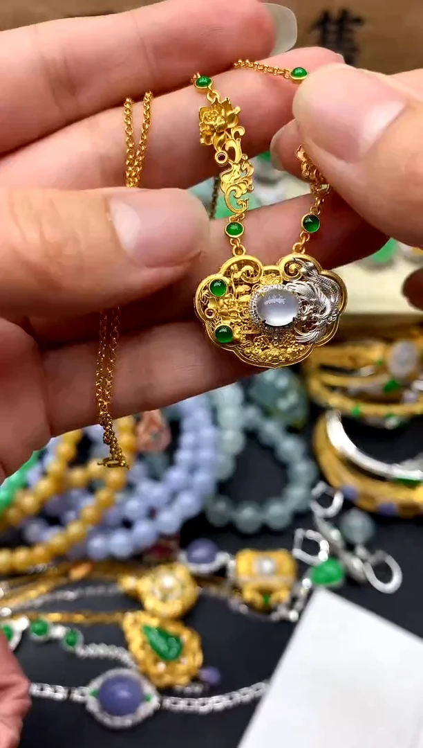 【闪购商品】翡翠颈饰18K金镶嵌580-中国好珍宝