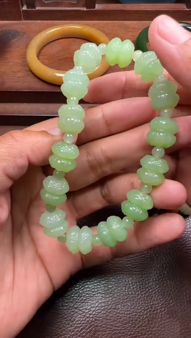 未镶嵌和田玉挂件和田玉手串