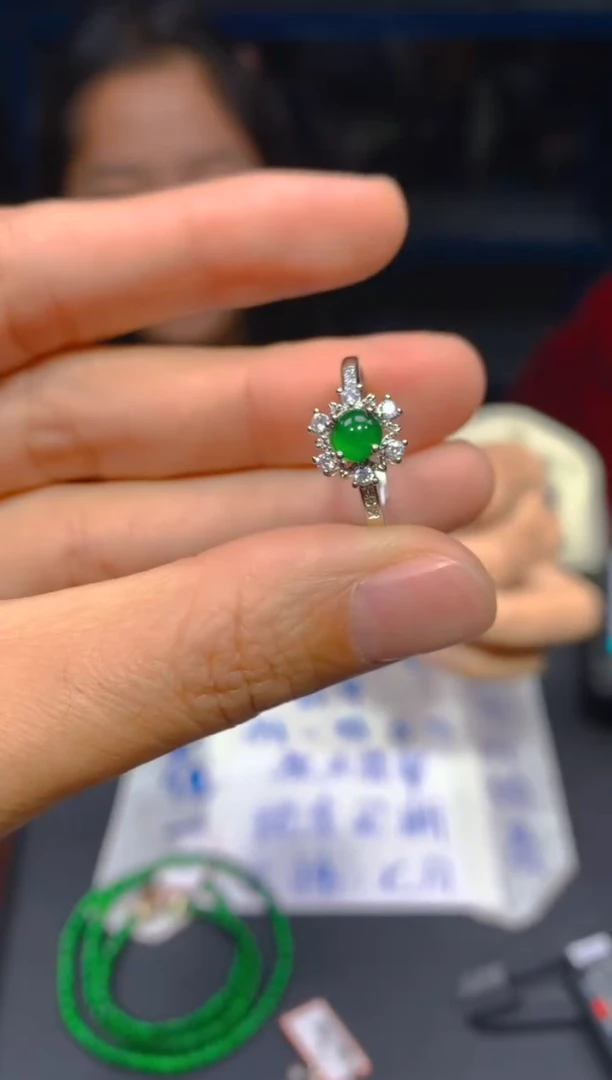 【闪购商品】定制翡翠未镶嵌138多样性发货（发其一）