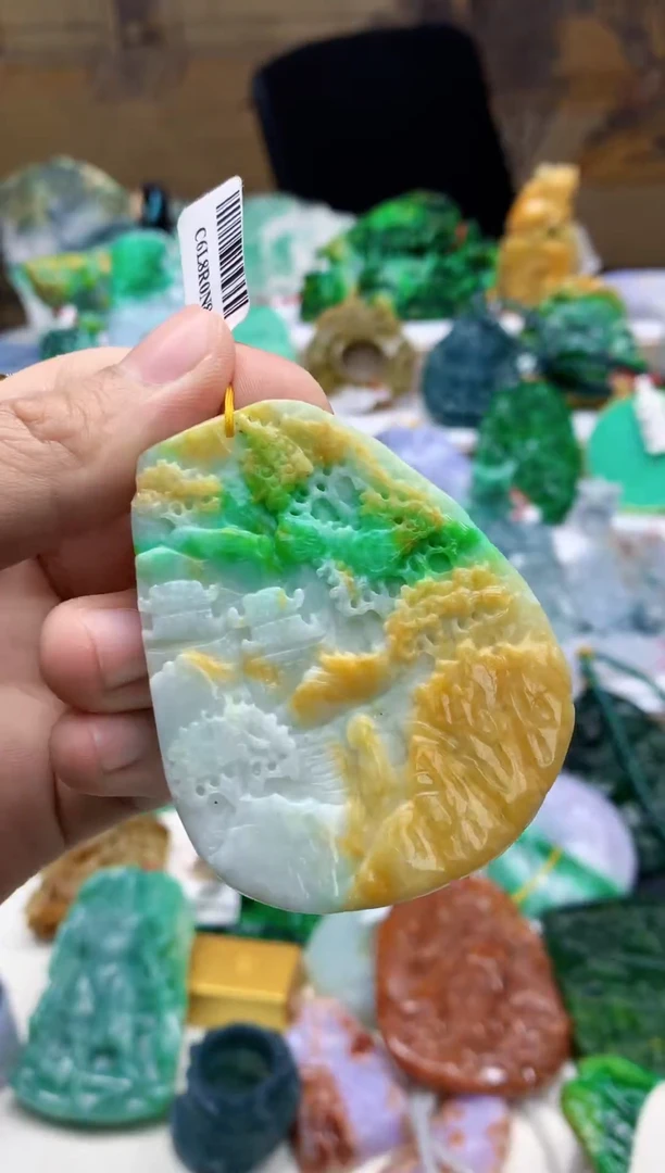 颈饰未镶嵌翡翠天然A货翡翠