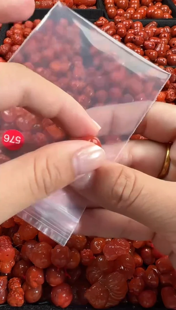 颈饰未镶嵌南红玛瑙1