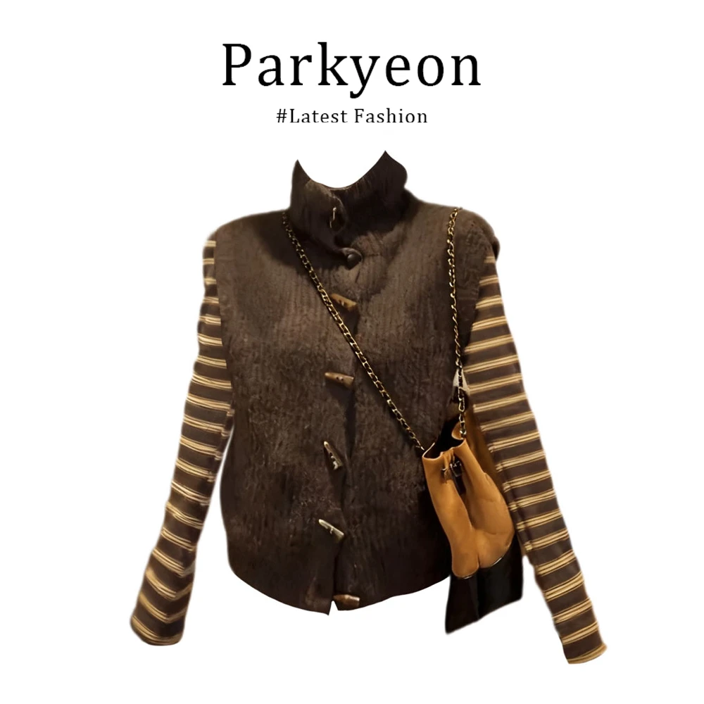 parkyeon慵懒风牛角扣翻领针织外套马甲条纹打底衫时尚两件套女